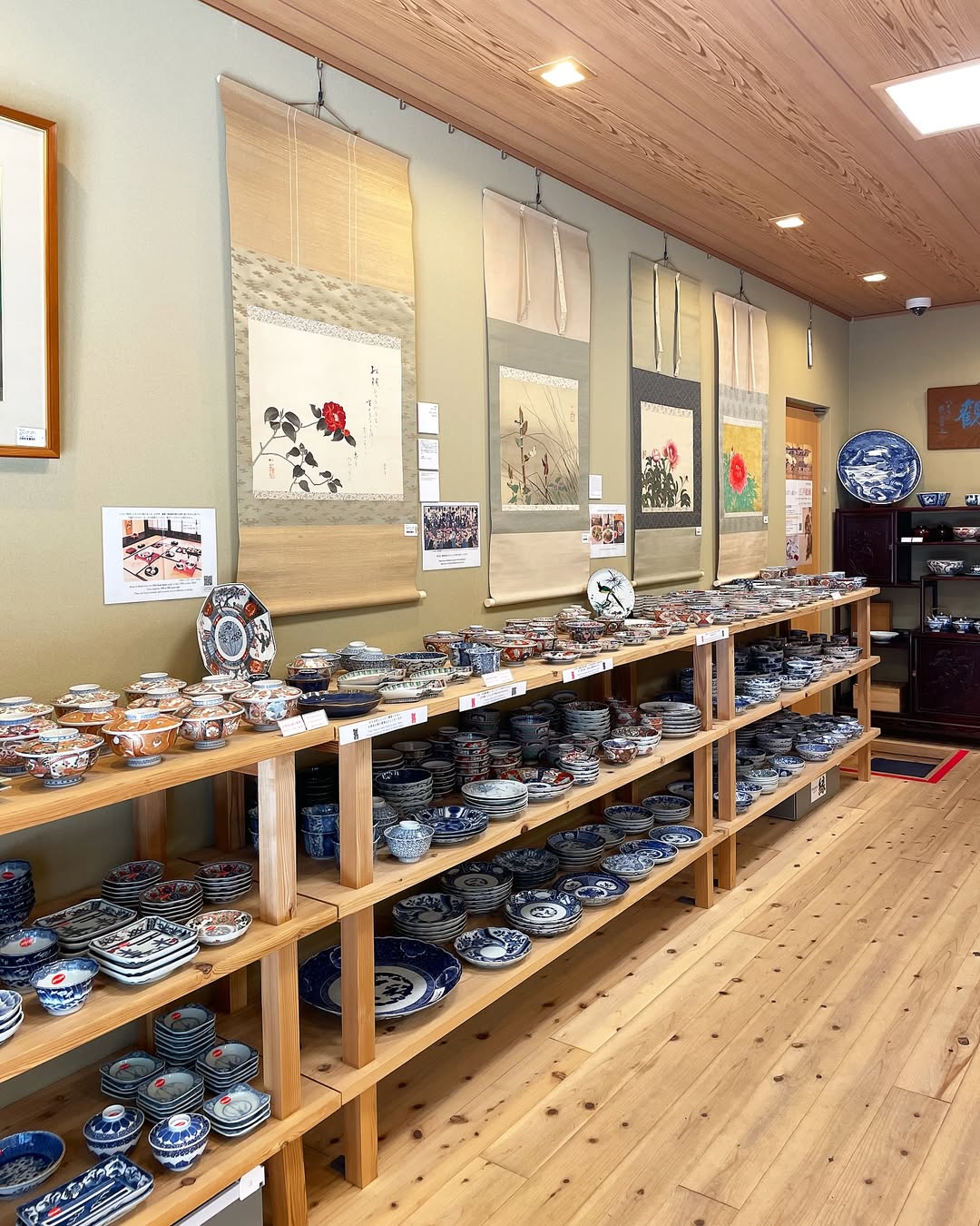 「心斎橋 暮らしのこっとう」店舗内観