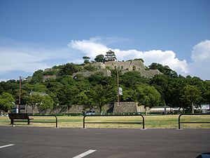 300px-Marugame_Castle01[1]