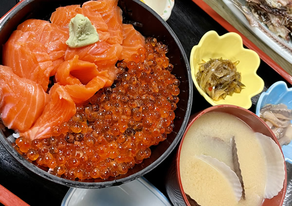 いくら丼