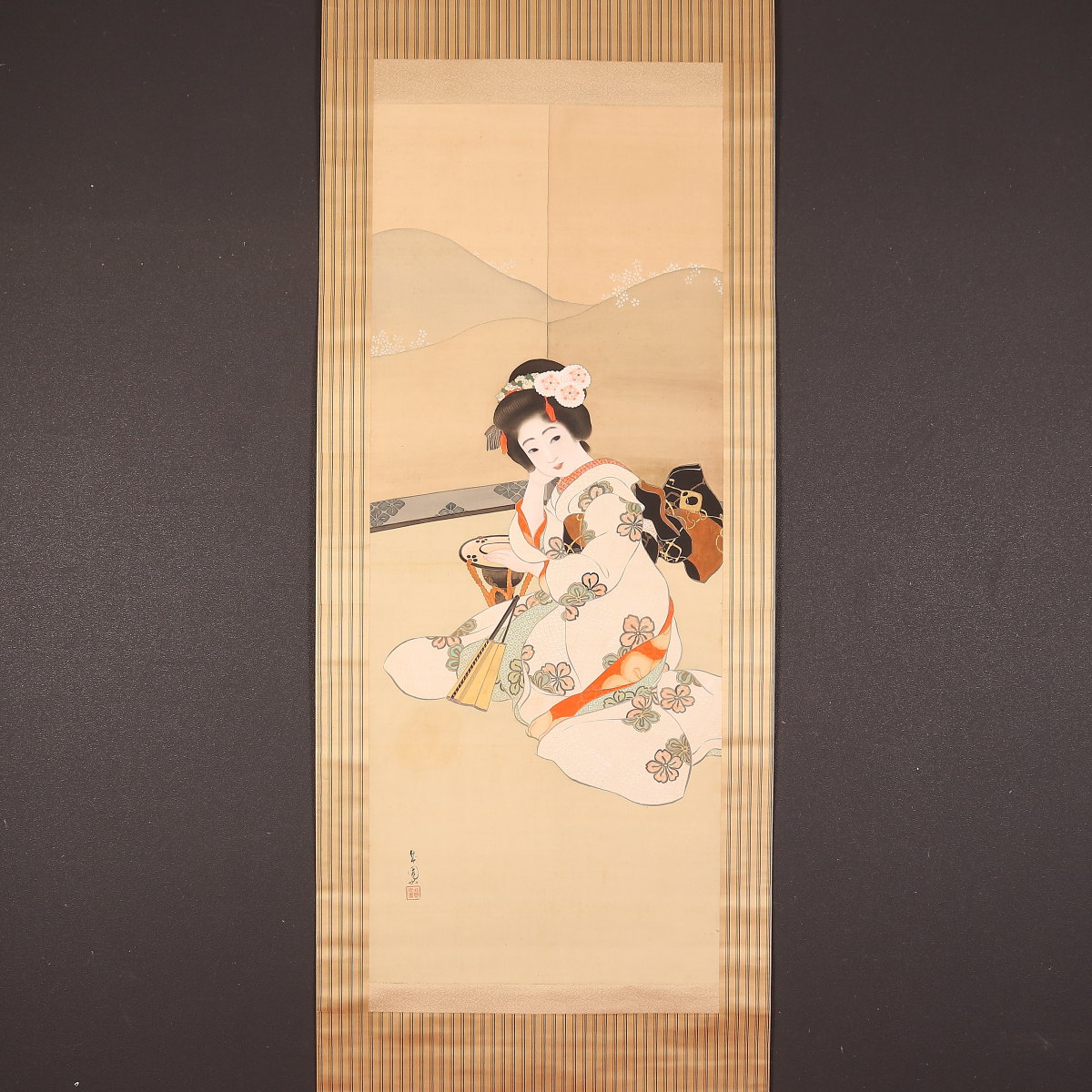 春駒美人画掛軸　H58 春駒美人画掛軸 H58 春駒美人画掛軸 H58 - メルカリ